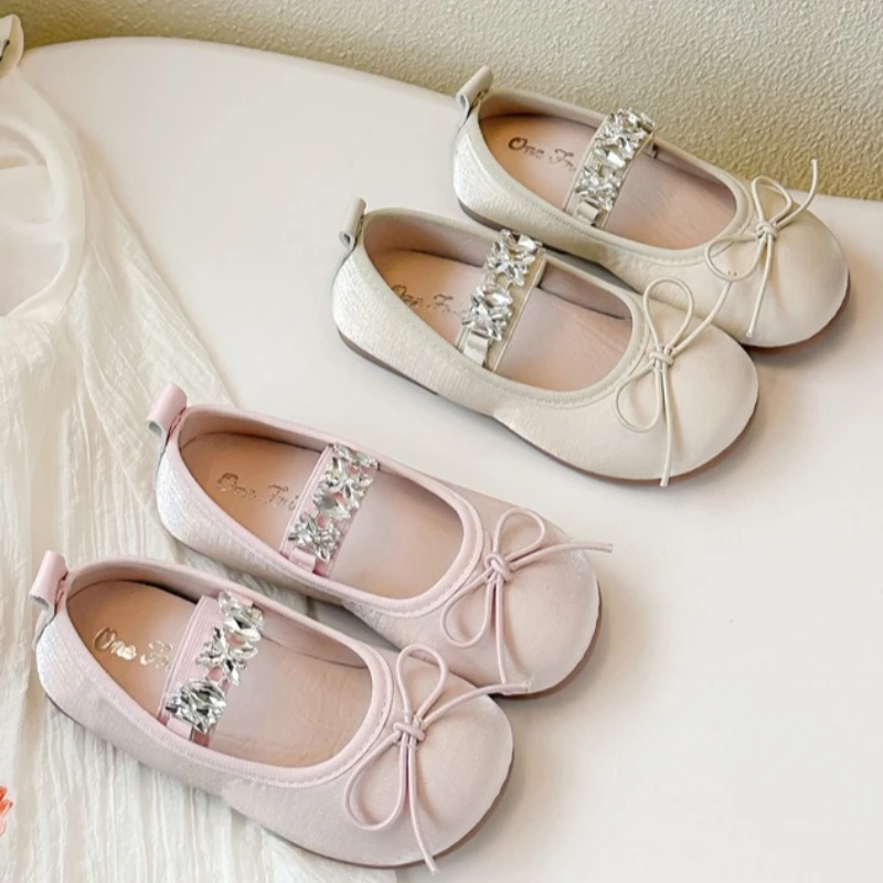 

Girl Princess Daily Versatile Shoe2026Spring Autumn New Sequin Retro Shoe Child French Formal Banquet Leather Shoe Girl Beanshoe