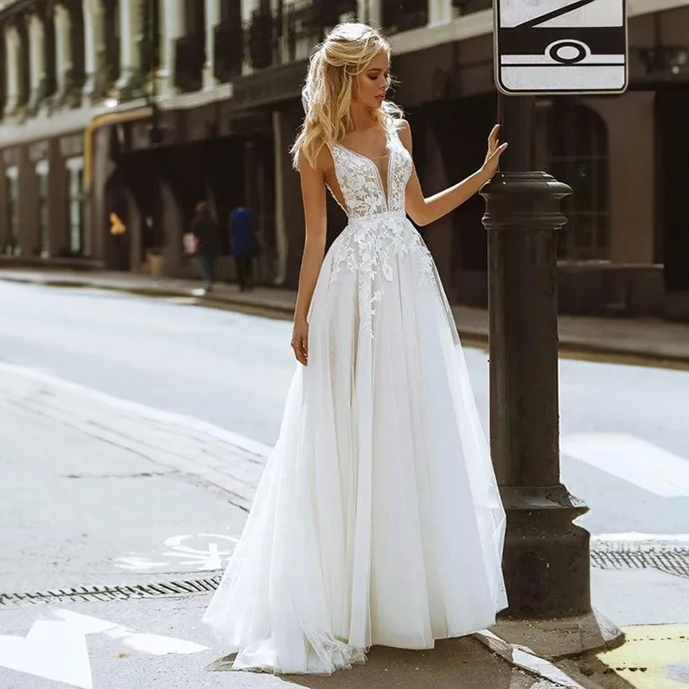 

Spaghetti Straps V-neck Tulle Applique Lace Wedding Dress for Women A-line Court Sleeveless Wedding Party Gown robe de mariée