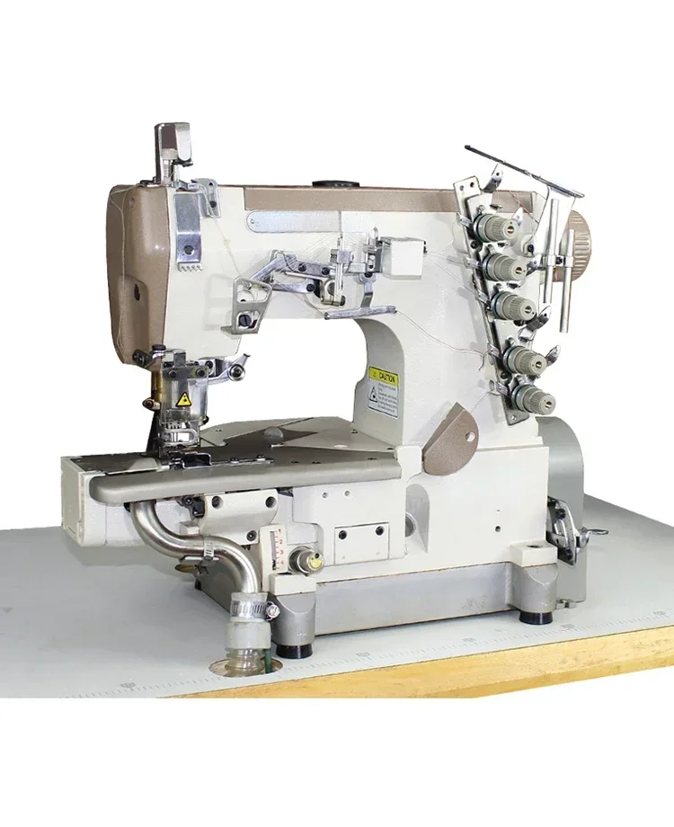 

Hot sales 600 Three-needle Five-wire Pneumatic Ring-hem Left Cutter Flat Sewing Machine