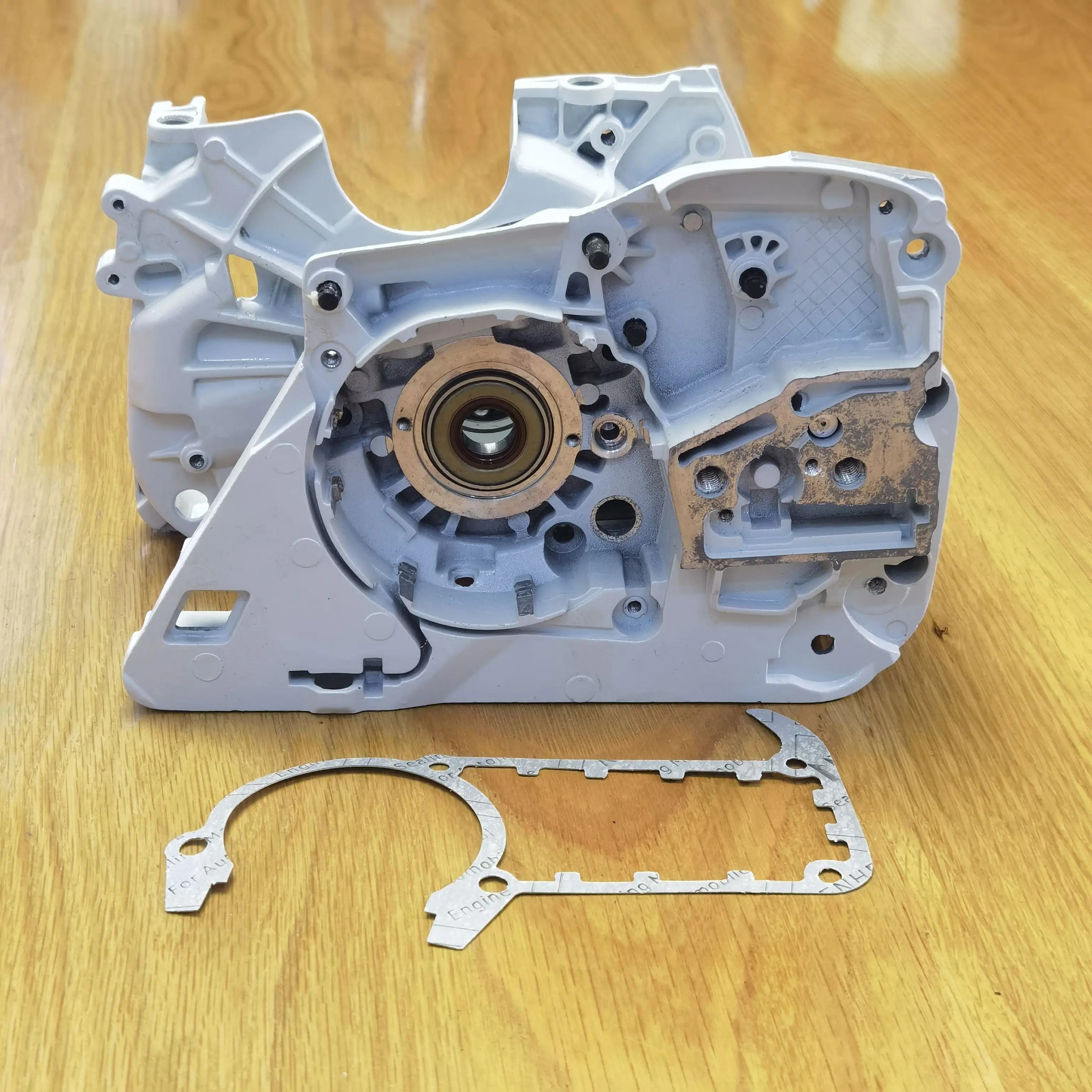 ¿Qué es el repuesto MS361 Crankcase Assy para la sierra de cadena Stihl MS341 y por qué es esencial?