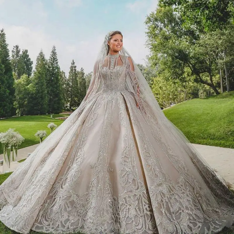 Luxury Wedding Dresses Dubai Arabic Style 2022 Gorgeous Sparkly High Neck Illusion Top Ball Gown Wedding Gowns Robe De Mariee