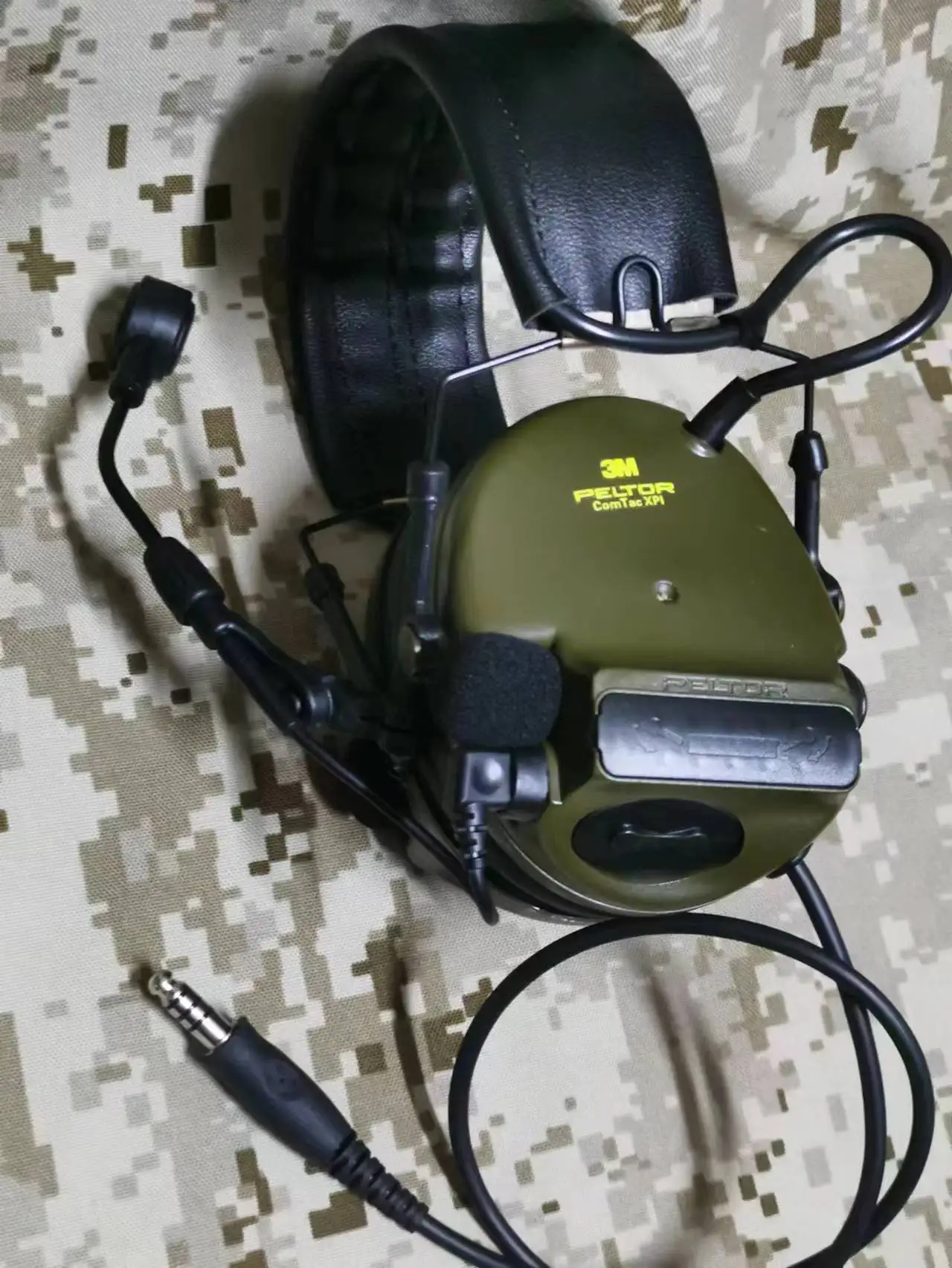 Comtac C5 C6 Pickup Noise Cancelling Tactical Headset (Note required: XPI, VI standard of customized 3M)