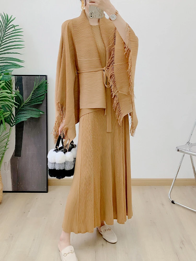 LANMREM Elegant Pleated 2 Piece Set Women Tassel Belt Cardigan Sleeveless Long Dresses Solid Color Fashion Sets 2024 New 2AA4364