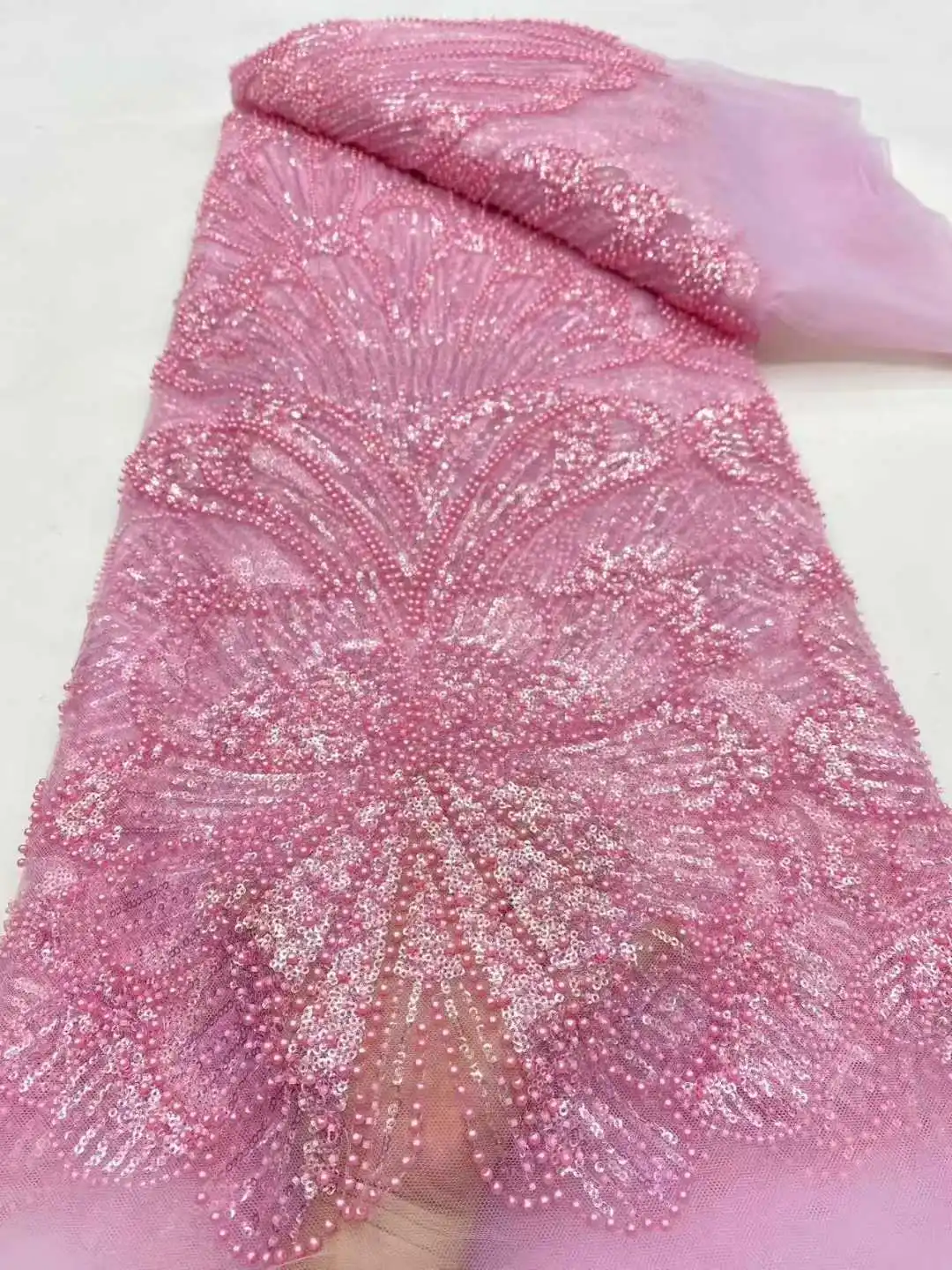 

African Luxury Sequins Lace Fabrics 2025 Latest Beaded Embroidery French Tulle Mesh Lace Fabric Material For Party Wedding Women