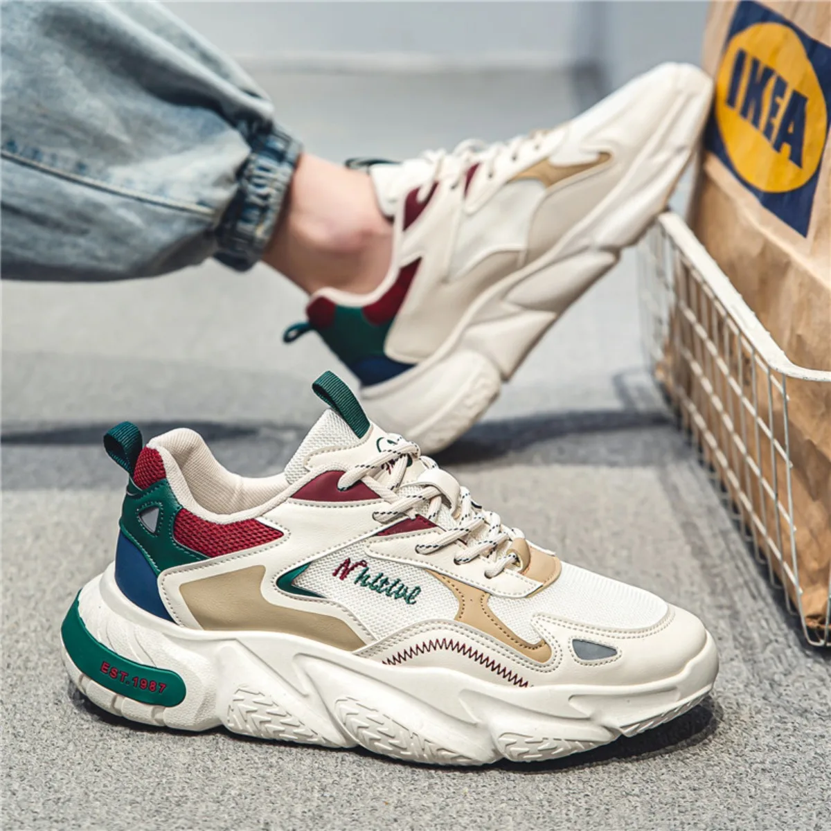 

Men's Trendy Clunky Sneakers Thick Mesh Sole Lace-Up Breathable Elevator Shoes Soft Non-Slip Versatile Casual Sports Footwear