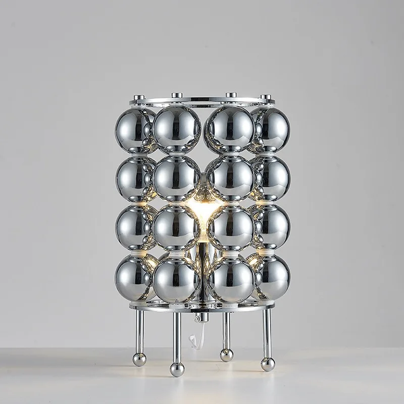 Creative metal decoration stainless steel ball living room table lamp, Italian villa study bedroom lamp light luxury lamp