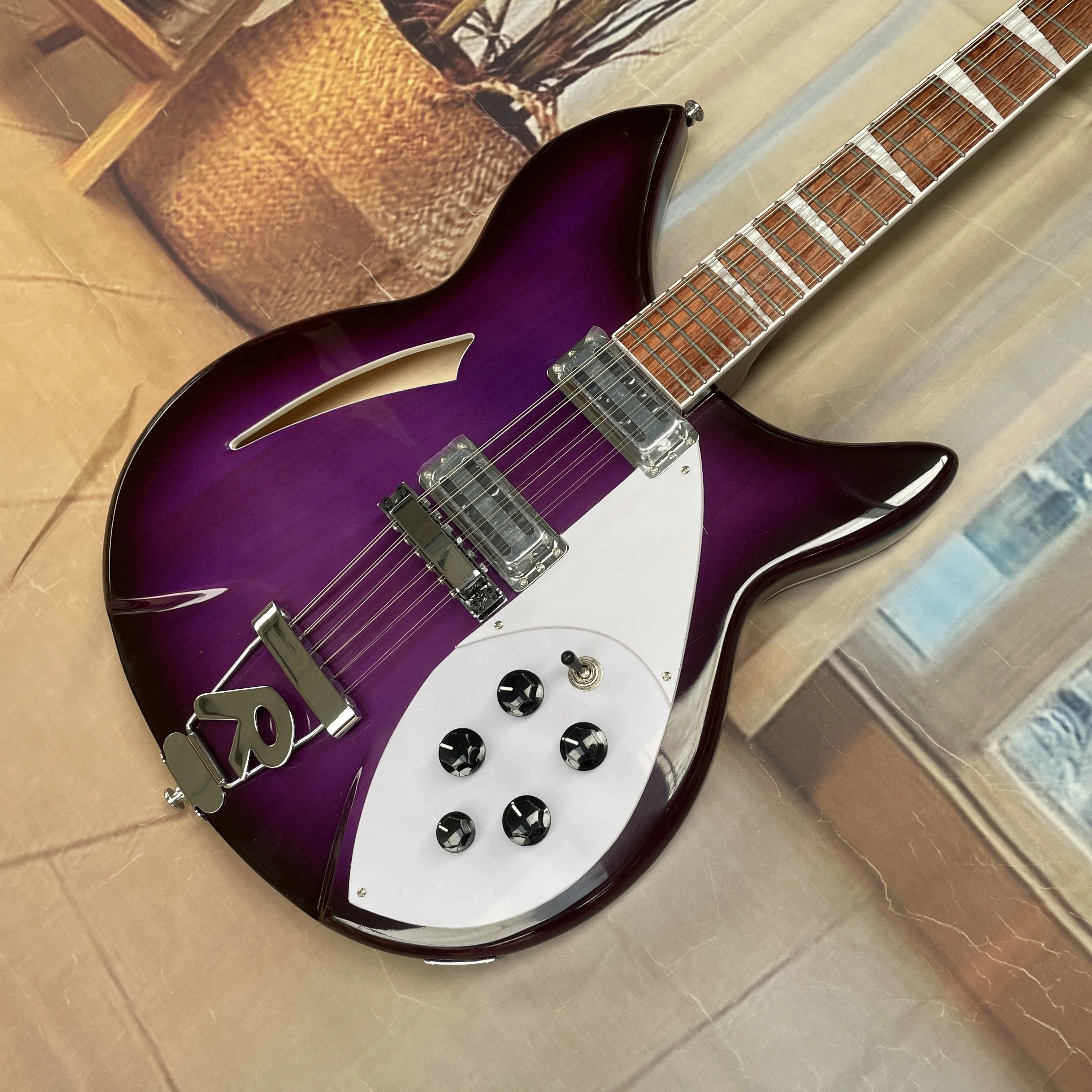 

12-струнная гитара с фиолетовым градиентом, полуполый корпус с белой накладкой на гриф, гитара с кленовым грифом, высококачественная гитара с отличным соотношением цена-качество.