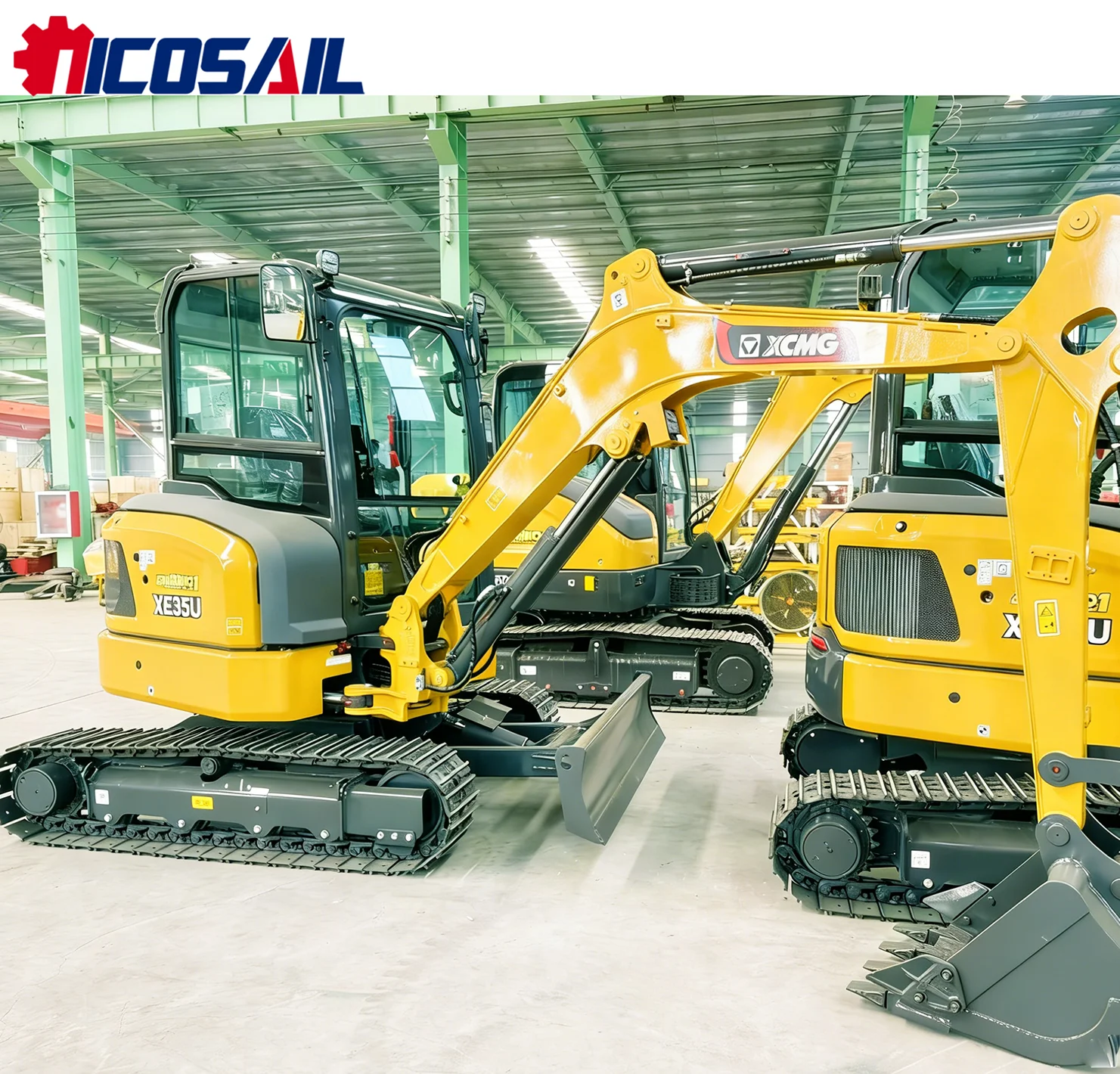 

30 small excavators with 4-ton EPA+CE certification for precise crushing and transportation on construction sites