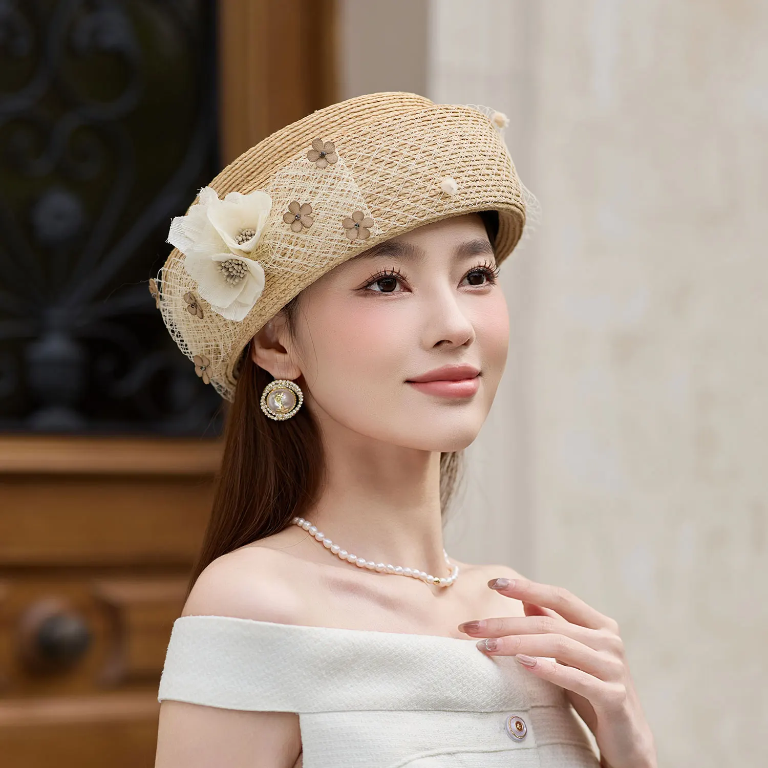 

Natural Grass 100% Lafite Straw Hat Vacation Handwoven Flower Sunscreen Flat Sunshade Hat Flower Beach Hat Sun Visor Ladies