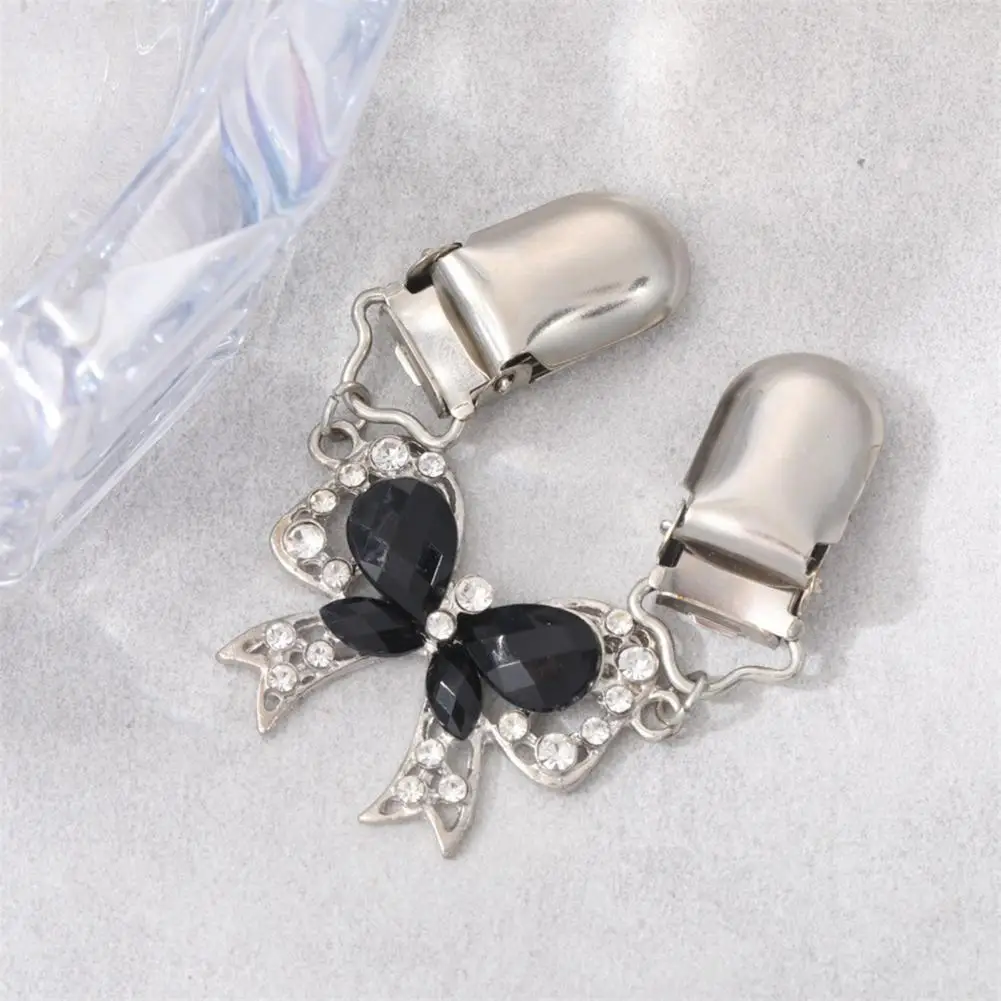 Women Duck Clip Brooch Faux Pearl Rhinestone Decor Bow Shape Anti-slip Collar Decoration Brooch Prom Party Clothes Jewelry