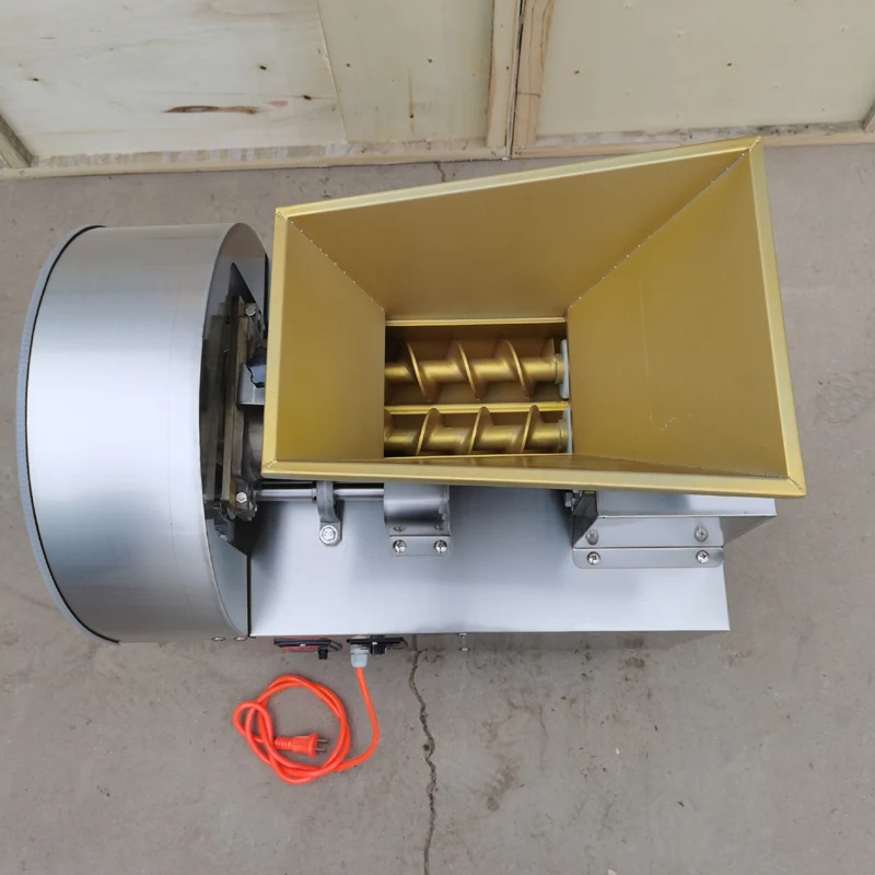 آلة بثق العجين الكهربائية حجم قابل للتعديل آلة قطع العجين الفولاذ المقاوم للصدأ آلة تقطيع العجين