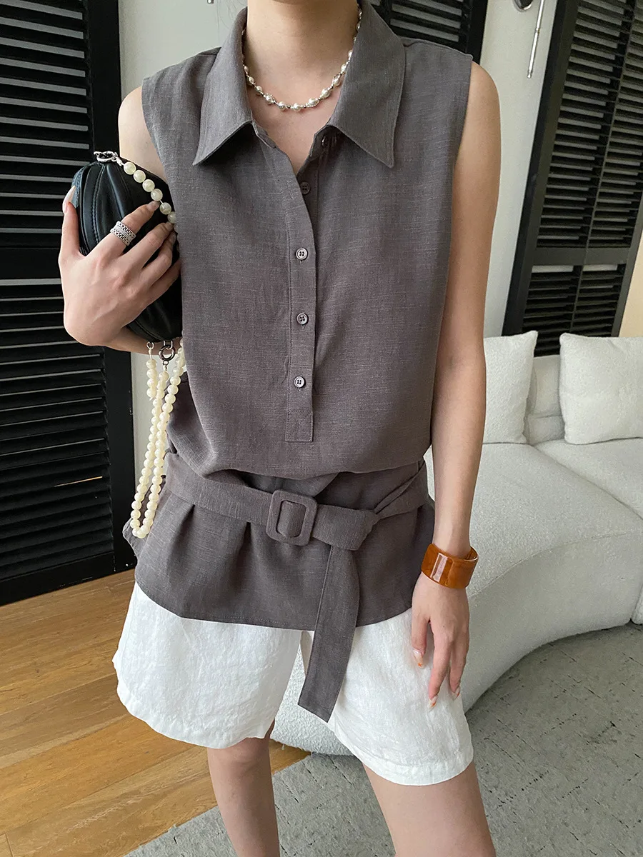 Sommerliches Damen-Tanktop mit einfarbigem Kragen und lockerem Schnitt am Bund – Detail 24