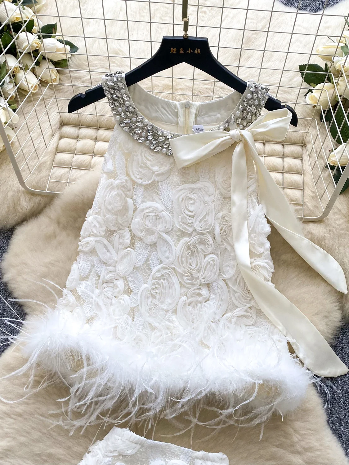 

Summer Set for Women Heavy Embellied Diamond Embedded Nelace 3D Flower Fur Splicing Top f Skirt