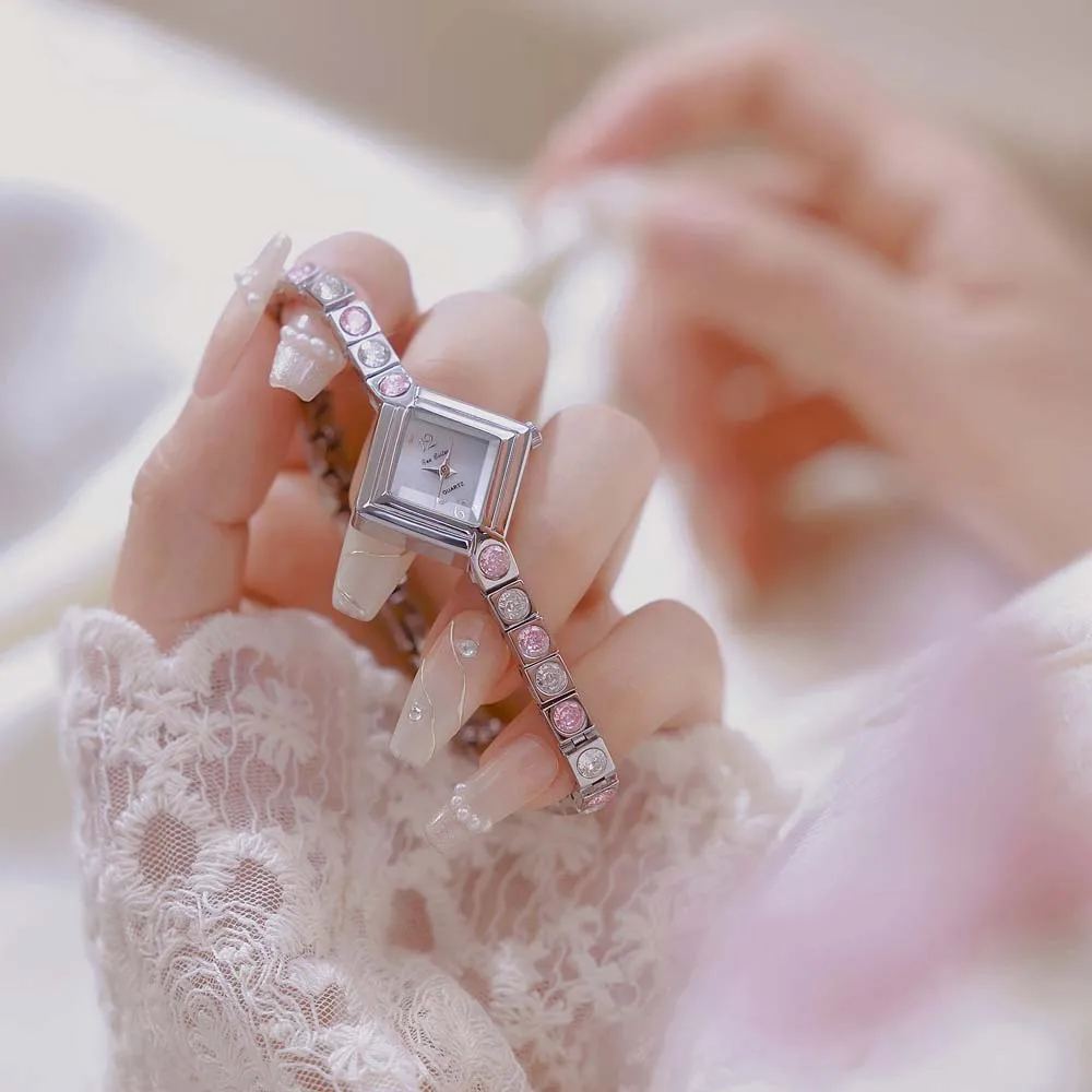 ساعة نسائية أنيقة ذات جودة بسيطة سوار فضي وردي ساعة يد مربعة الشكل ساعات كوارتز موضة فستان للسيدات هدايا جديدة