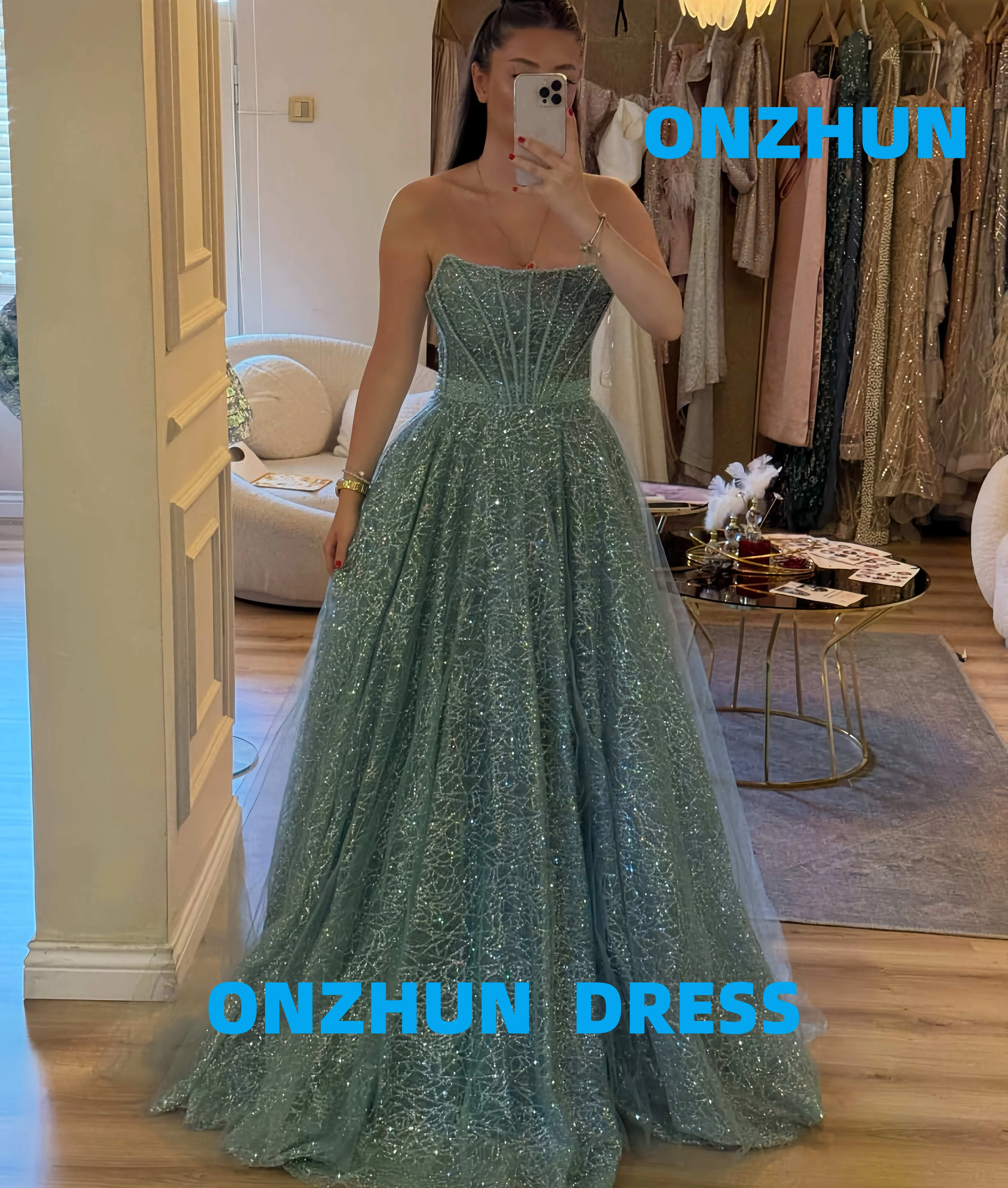 فساتين سهرة فاخرة مخصصة بدون حمالات بدون أكمام على شكل حرف A فساتين سهرة عصرية للنساء