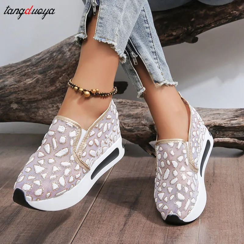 white Woman Light Moccasins Sneaker Sports Slip-on Loafers Platform Tennis Ladies Casual Comfortable Elegant Summer Cute Shoes