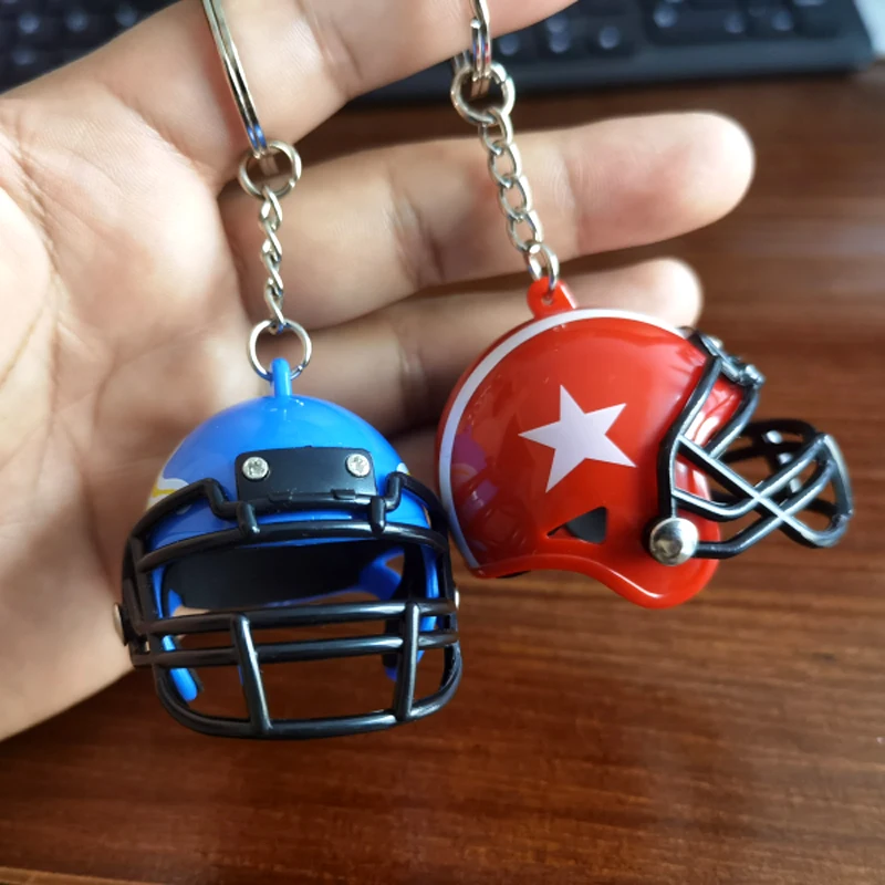 クリエイティブなラグビーヘルメットキーホルダーアメリカ国旗サッカーお土産スポーツジュエリーミニヘルメットカーキーリングバッグ飾りキーチェーン