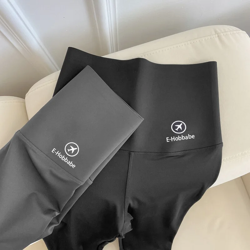 Damskie spodnie do jogi slim fit z wysokim stanem, długie, wygodne, oddychające, cienkie, nie uciskające, model Barbi Design Bla