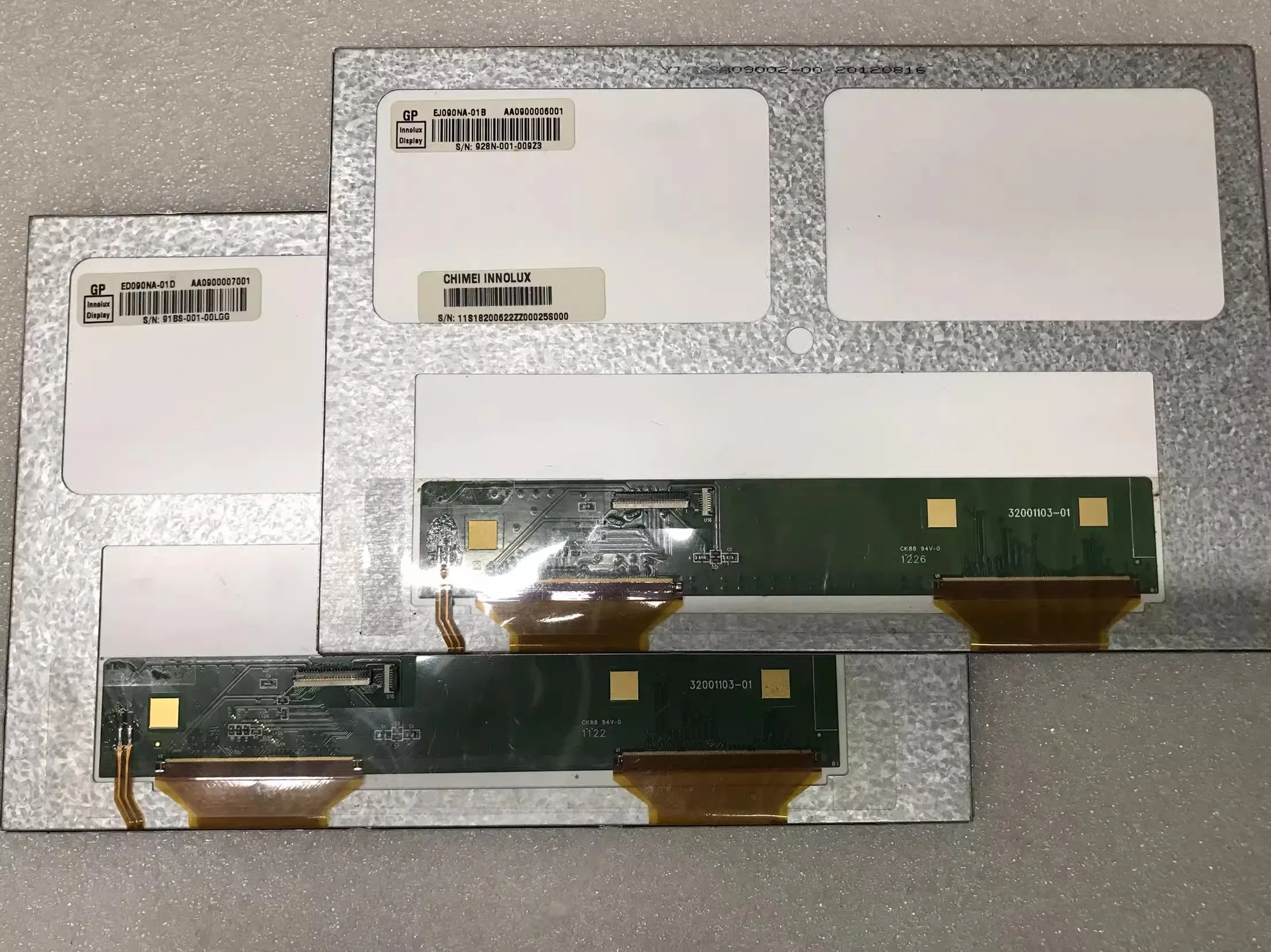 Layar LCD EJ090NA-01B ED090NA-01D