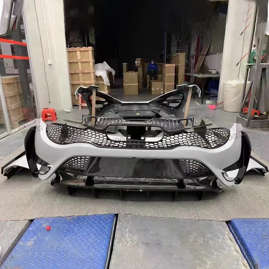 Высококачественный сухой карбоновый задний бампер для McLaren 720S 724S 765LT, стильный задний диффузор из углеродного волокна, обвес автомобиля
