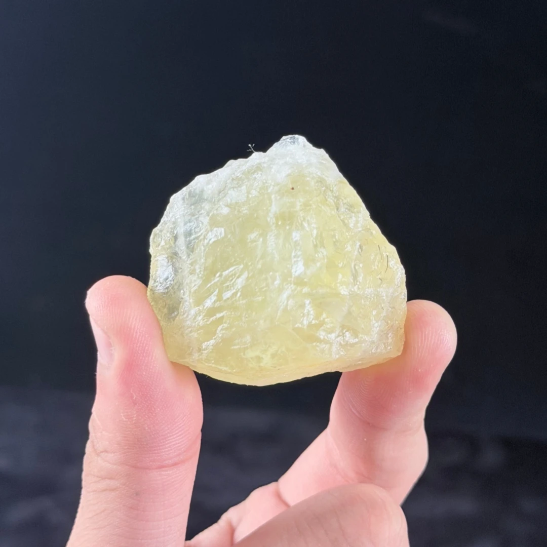 Natural Citrine crystal raw stone, Yellow crystal stone, for home decoration and as raw material for jewelry production