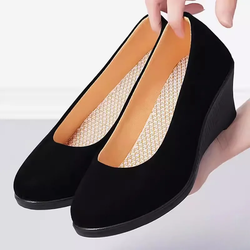 

Beijing Old Sle Soft Bot Bla Work oes Women's New Model Increased Heel Casual Faion Single oes round Toe
