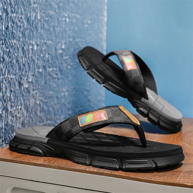 Men's shoes Flip - Flops New Summer Casual Slippers Non - slip Bathroom Shoes Soft - Soled Comfortable for Outdoor/Indoor Use