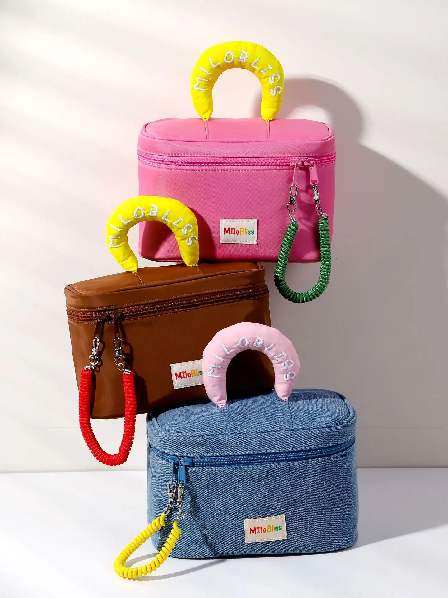 

Женская нейлоновая косметичка большой емкости, милая ручная водонепроницаемая сумка контрастного цвета, женская джинсовая сумка для хранения средств по уходу за кожей