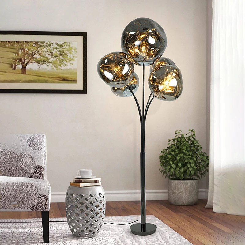 Indoor lighting: Floor lamps (suitable for bedrooms and living rooms) Table lamps