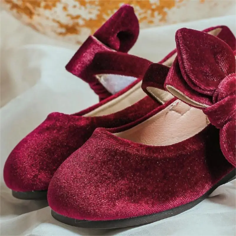 Fashion Baby Girl Princess Velvet Bow Shoes Elegant Child Flat Shoes Soft Bottom Spring Autumn Winter Party Birthday baby Shoes