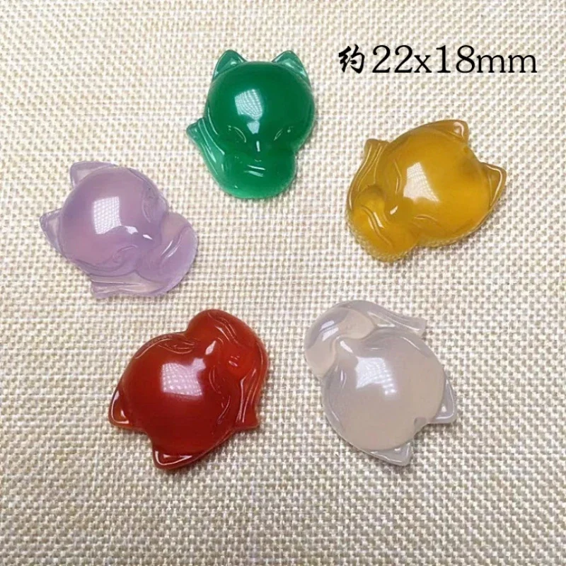 Natural chalcedony little fox pendant women's pick peach blossom jade pendant agate DIY accessories pendant gift