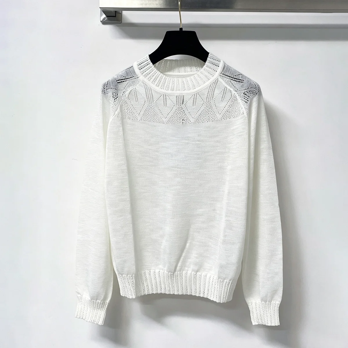 High Quality Women Mock Neck Long Sleeve Hollow Shoulder Knit Top Solid Casual Thin Sweater lyt2672347