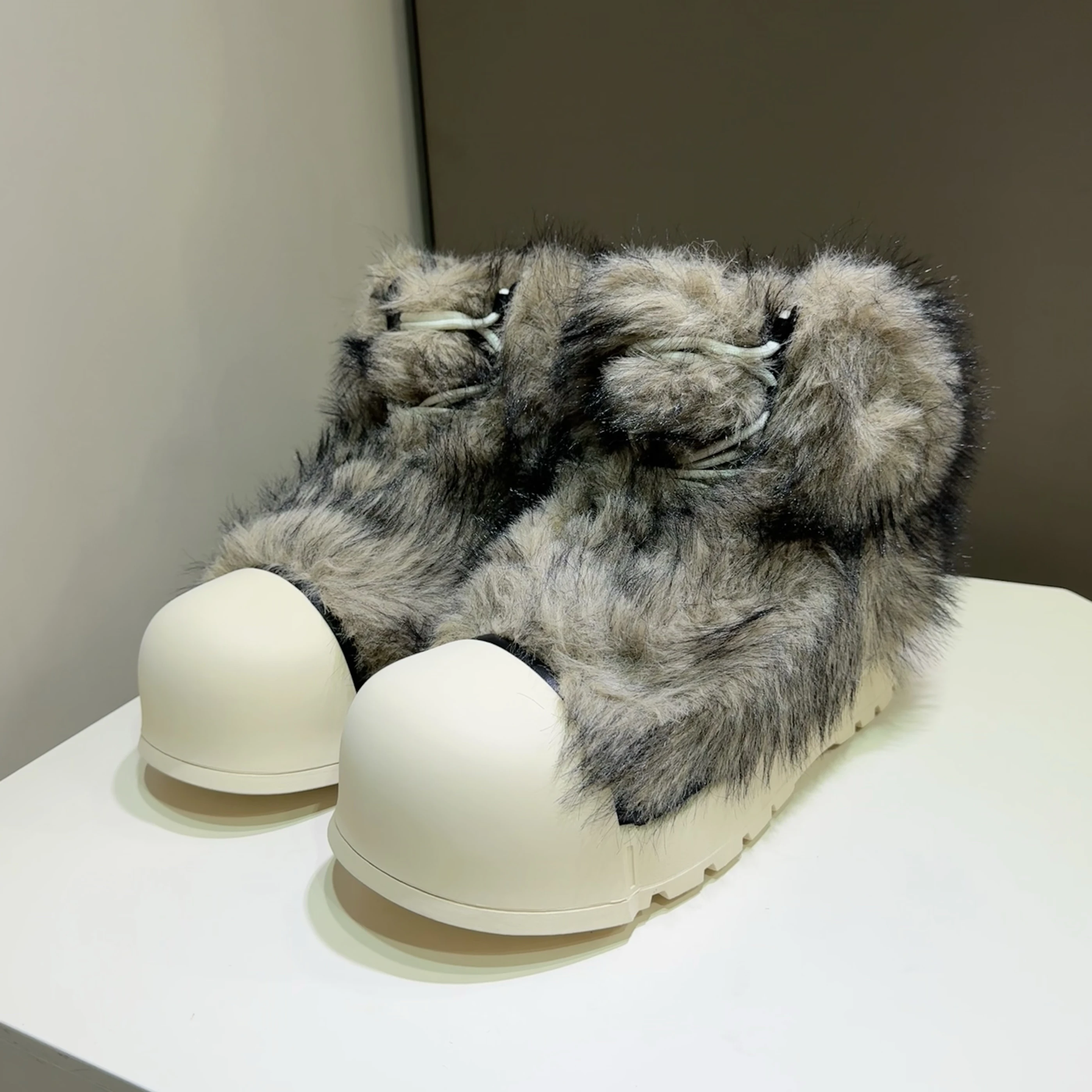 

UCoc Chen GuoXi Fce Lined Thi Heel Boots Теплые зимние ботинки для пар Молодежный тренд Корейский Sle Zipper Closure Inner Lea...