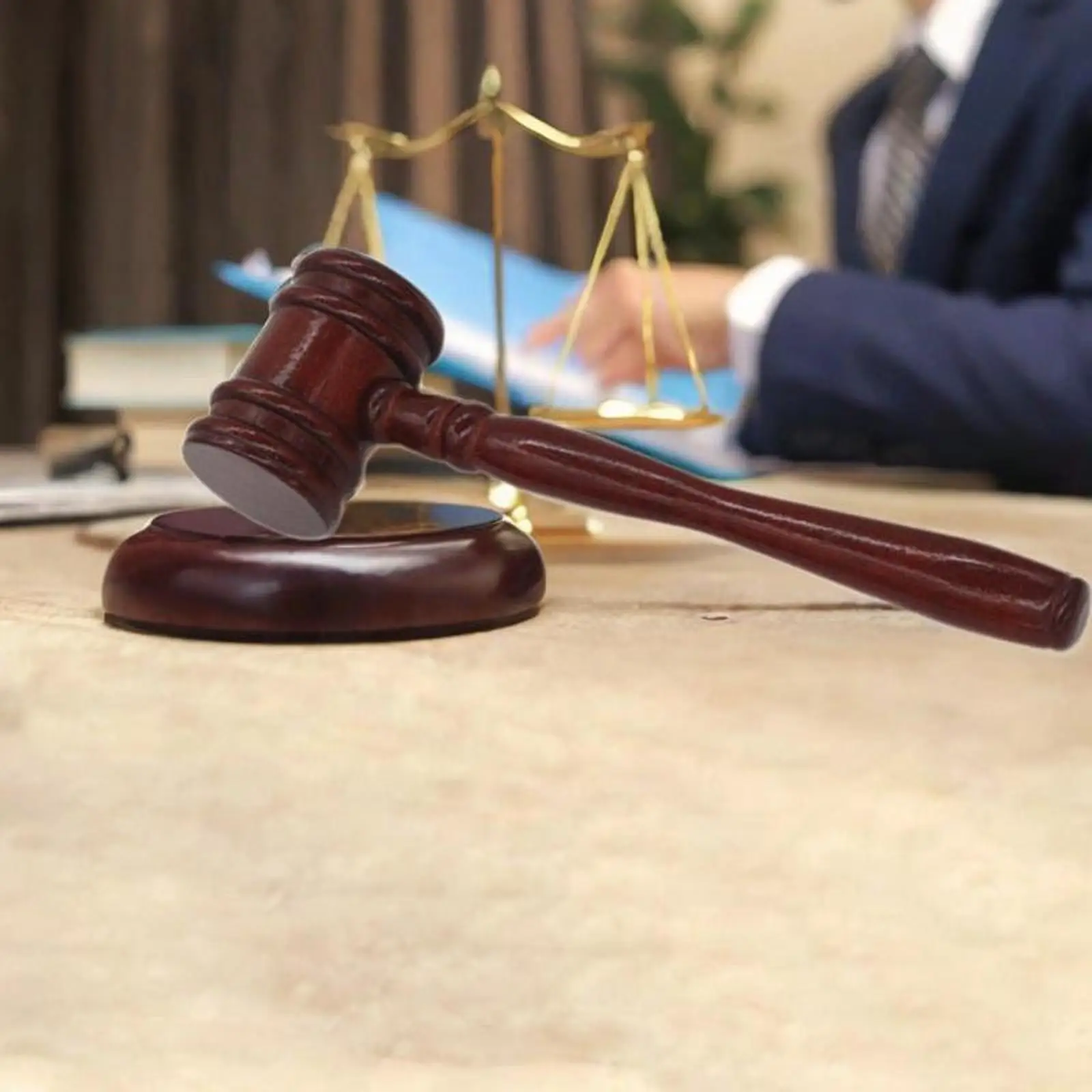 

Halloween Wooden Judge Gavel for Halloween Cosplay Gifts Role Play Dress up Costume Accessory for Children Cosplay Boys Girls