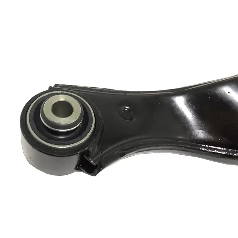 Auto Parts Suspension Front Right Lower Control Arm 22924235 22924235 22924236 13318345 20900532 13318344 For Buick Chevrolet