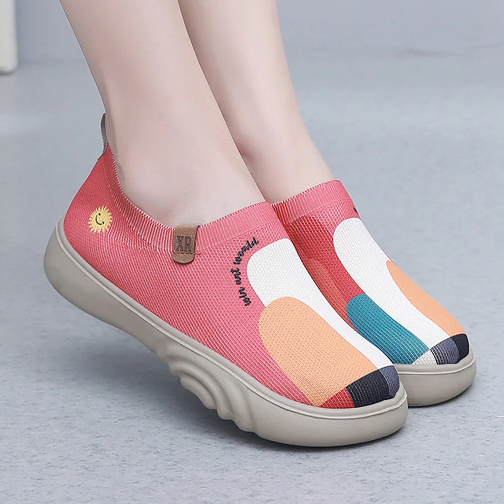 

Women Slip-On Flats Round Toe Floral Art Sneakers Anti Slip Fashion Travel Shoes Casual Walking Shoes for Outdoor Travel