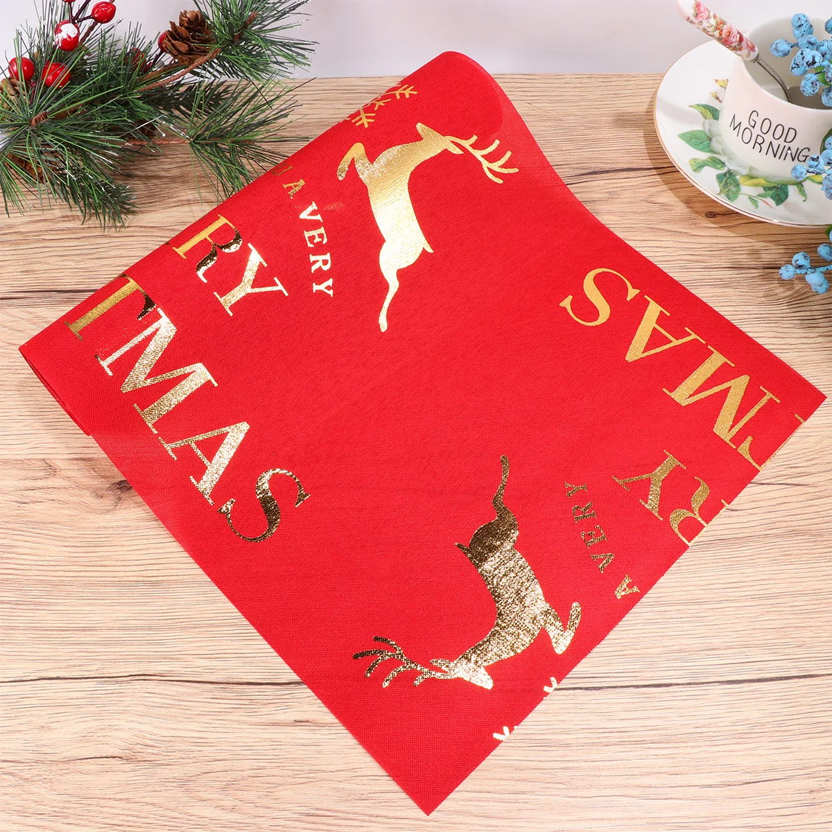 

Christmas Table Runner Golden Deer Design Washable Fabric Table Covers Holiday Party Decor Festival Tablecloth for Home