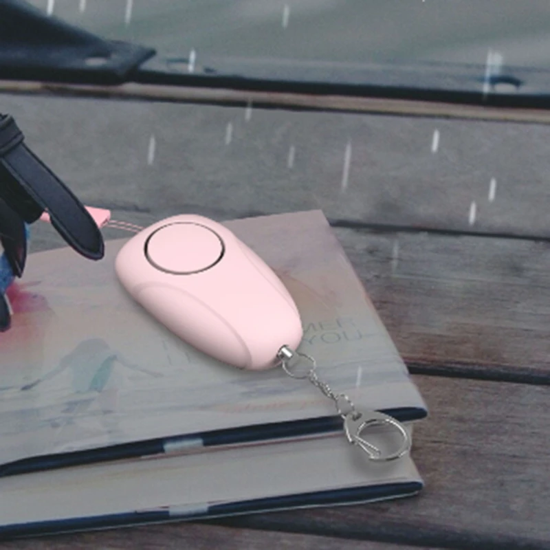 Безопасная звуковая персональная звуковая сирена для песни, персональная зарядка USB, персональная сирена 130 дБ, безопасная сирена с брелоком для женщин, пожилых людей, детей и перьев