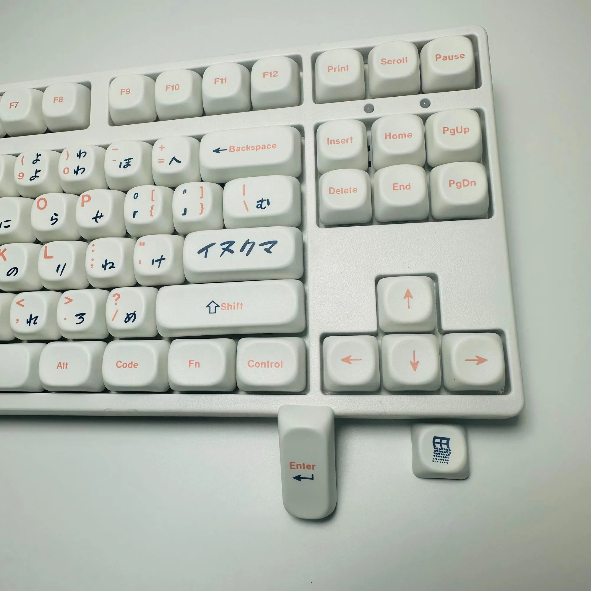 Japanese keycaps Minimal White MOA keycap 124 keys PBT MOA profile ball Key Cap for Mechnial Keyboard Compatible 81/87/98/104