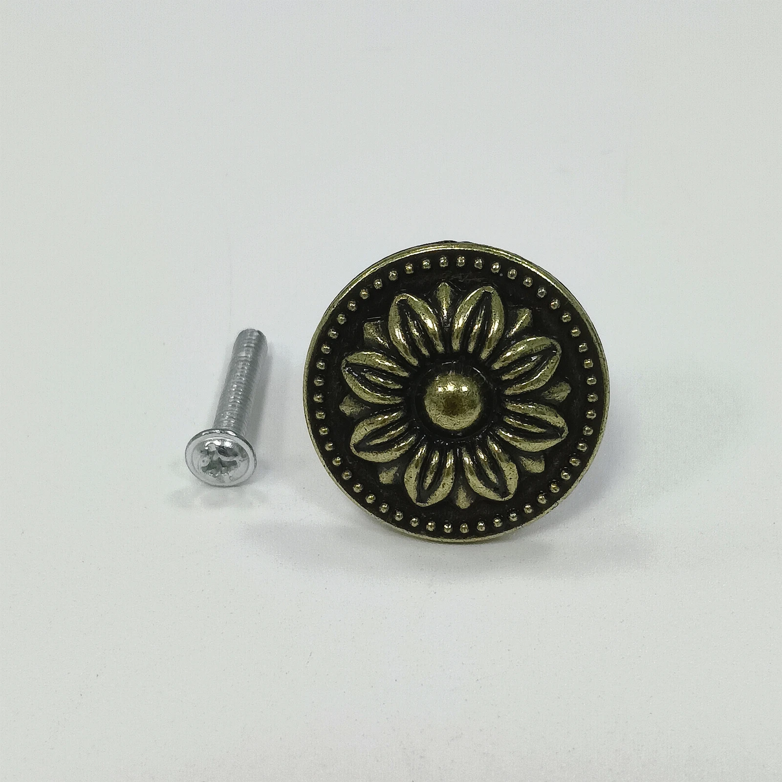 1pc Antique Copper Kitchen Cabinet Knobs 2.3x3.3cm for Doors Gift Boxes Wine Boxes
