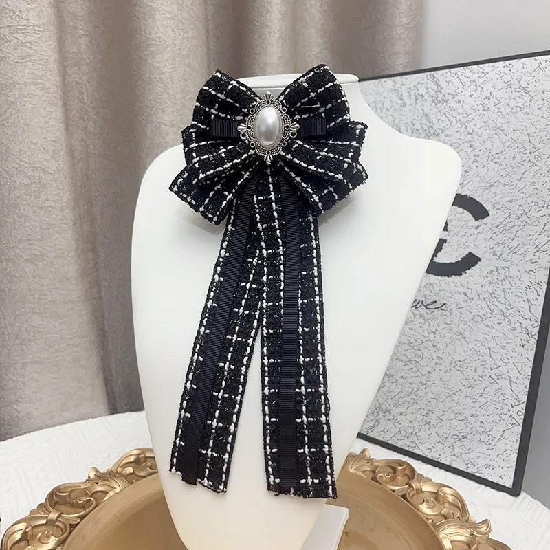 New Autumn and Winter Checkered Ribbon Bow British Women's College Style Retro Pearl Brooch Shirt Jacket Collar Accessories