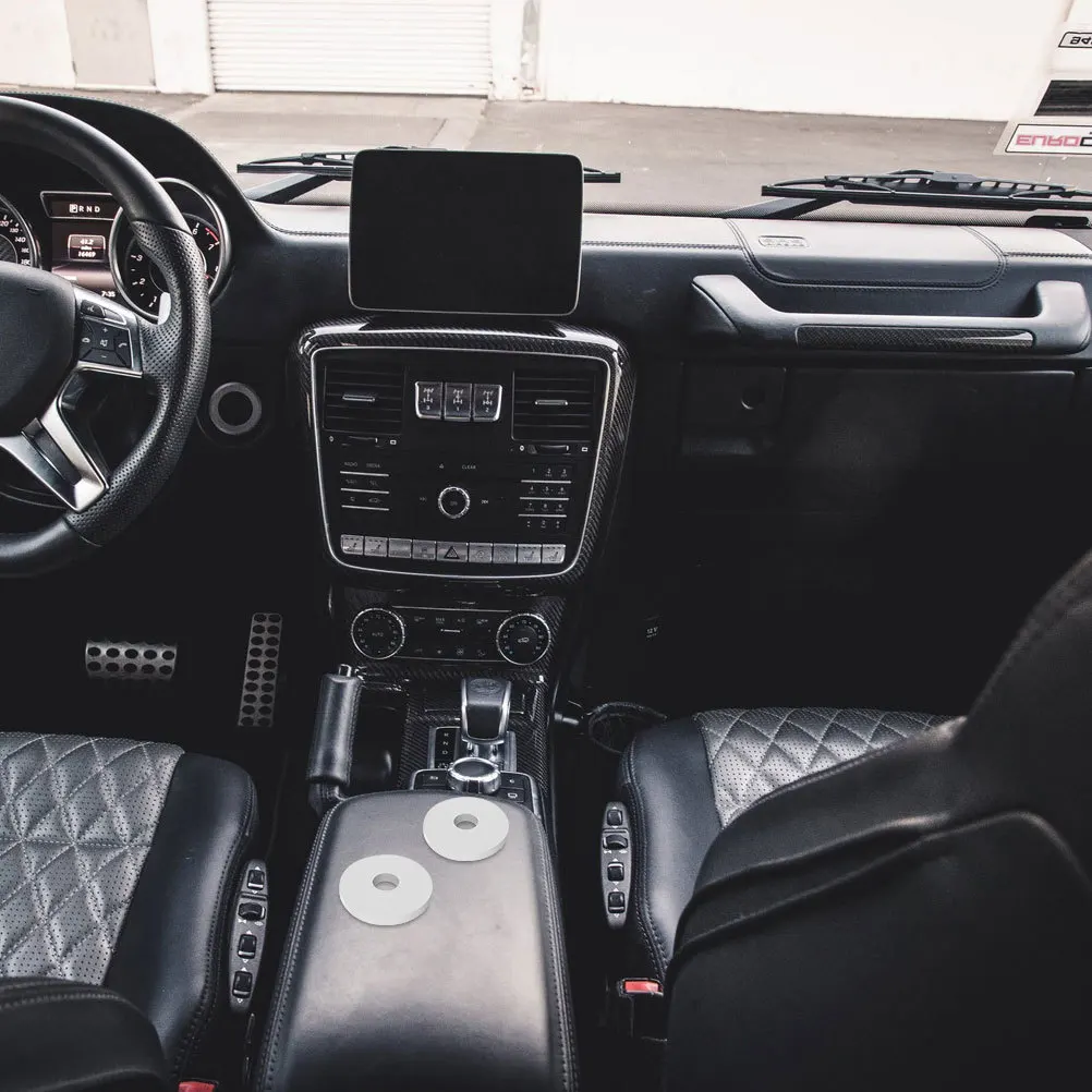 

12Pcs Aromatherapy Refill Pads Hollow Round Replacement Scented Pads for Car Diffuser Home Air Freshener Fragrant Tablet Variety