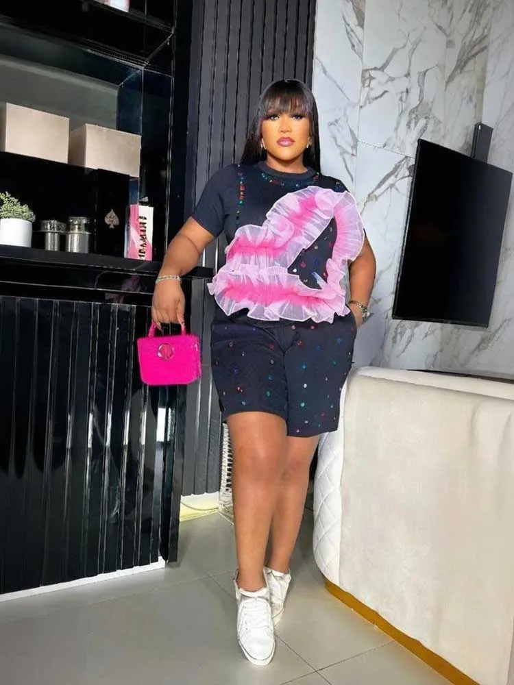 

Summer Female Clothing 2piece Woman Outfit Solid Color Short Sleeve Diamonds Top with Appliques Casual Ladies Shorts Sets