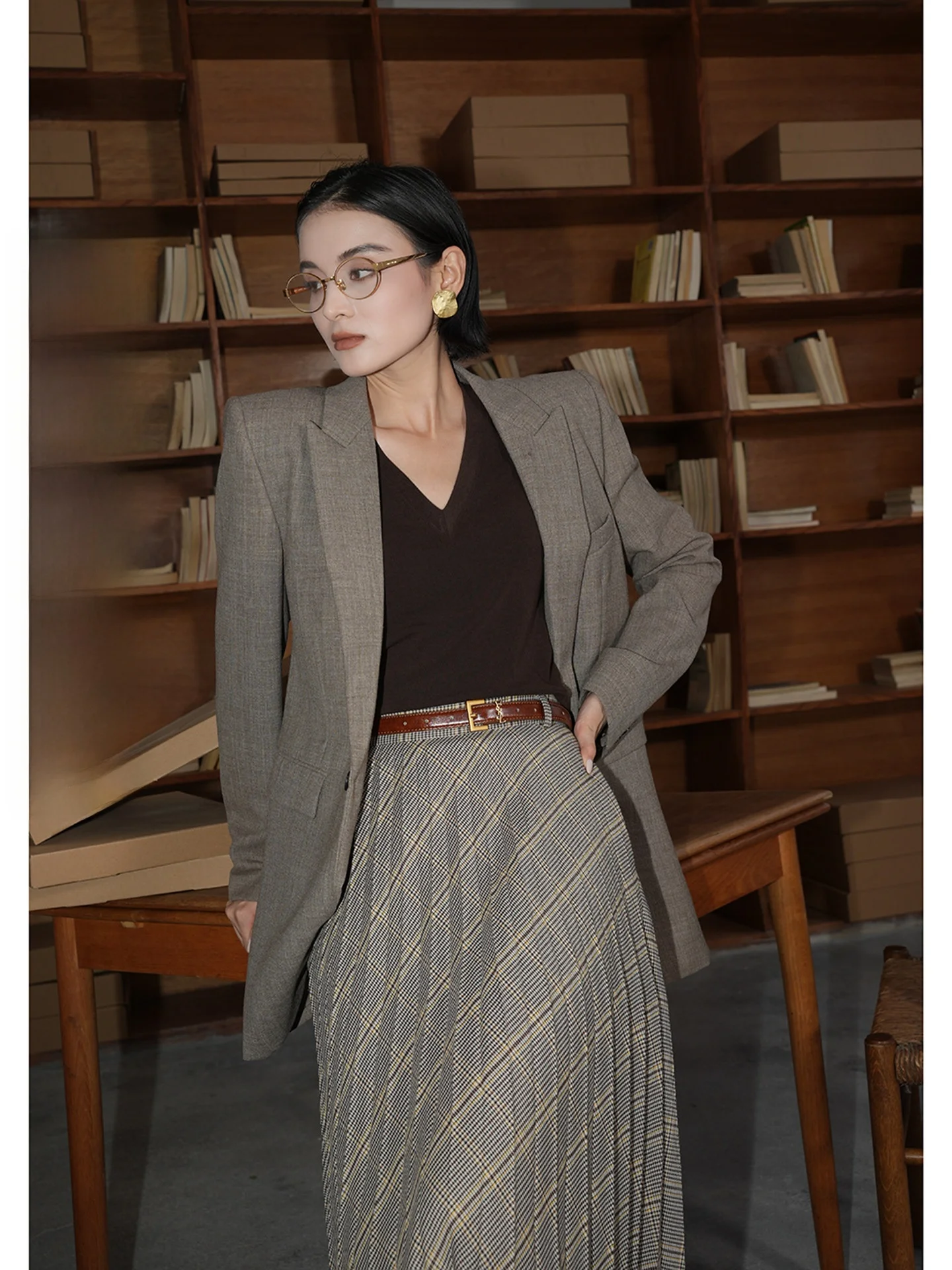 

Весенний женский длинный шерстяной пиджак свободного кроя, повседневный, нейтральный, тонкий, для ежедневной носки, не представлен в торговых центрах