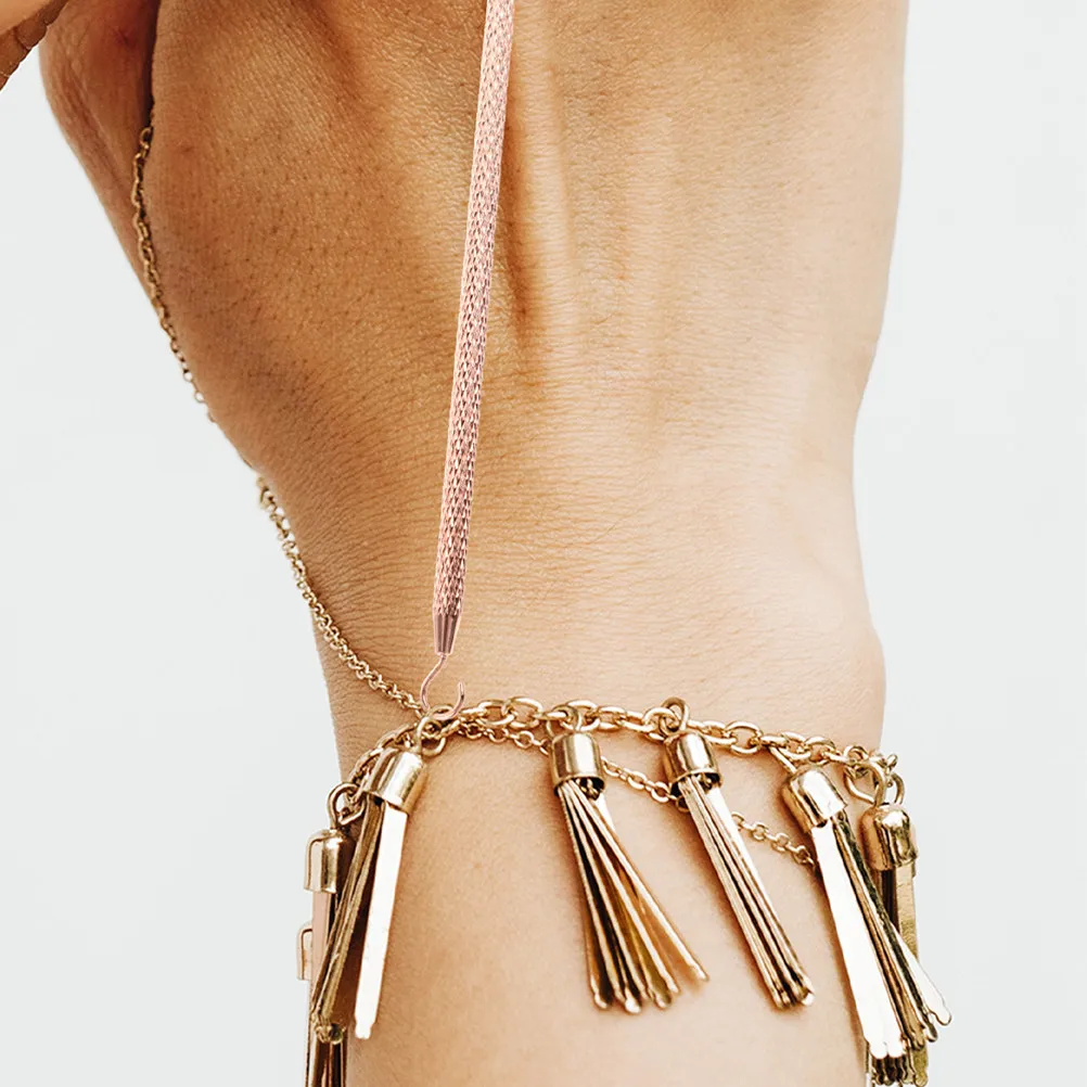 

Набор из 2-х многофункциональных подставок для браслетов с удобной ручкой для быстрой фиксации украшений и элегантной настольной подставкой для заметок