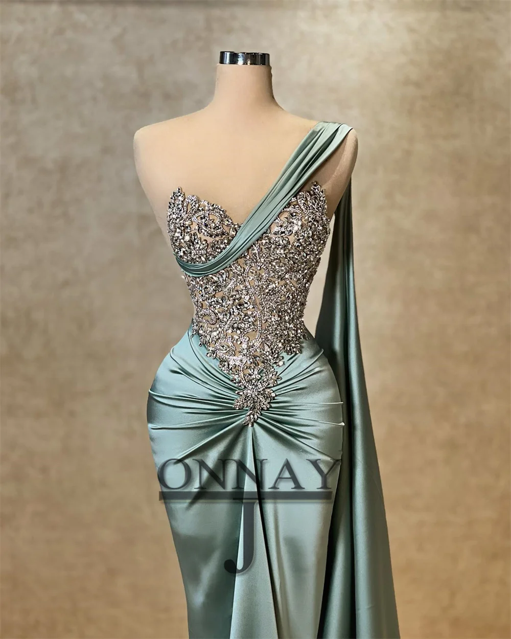 Customized Floor Length Mermaid Prom Dresses for Women Ruched Crystals Saudi Arabric Gala Bespoke Gown Vestidos De Fiesta Plus