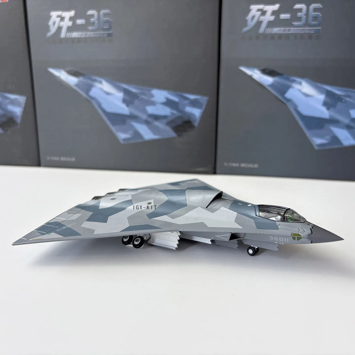 1/144 J-36 Chinese 6th Generation Aircraft J36 Cut Crack Coating Alloy Finished Plane Fighter Jet Model Collection Gift view 4