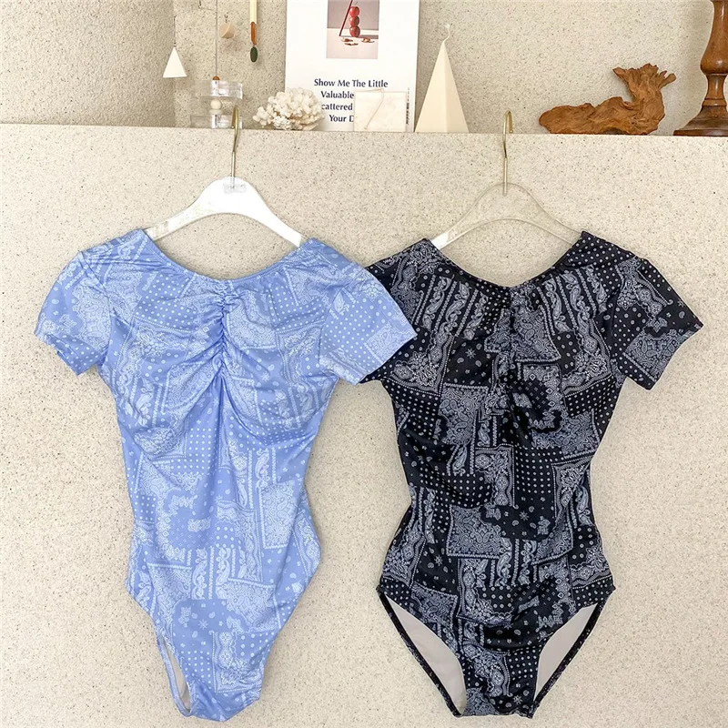 Ins style simple niche one-piece halter sexy swimsuit women Japanese and Korean style half-sleeved slim swimsuit women