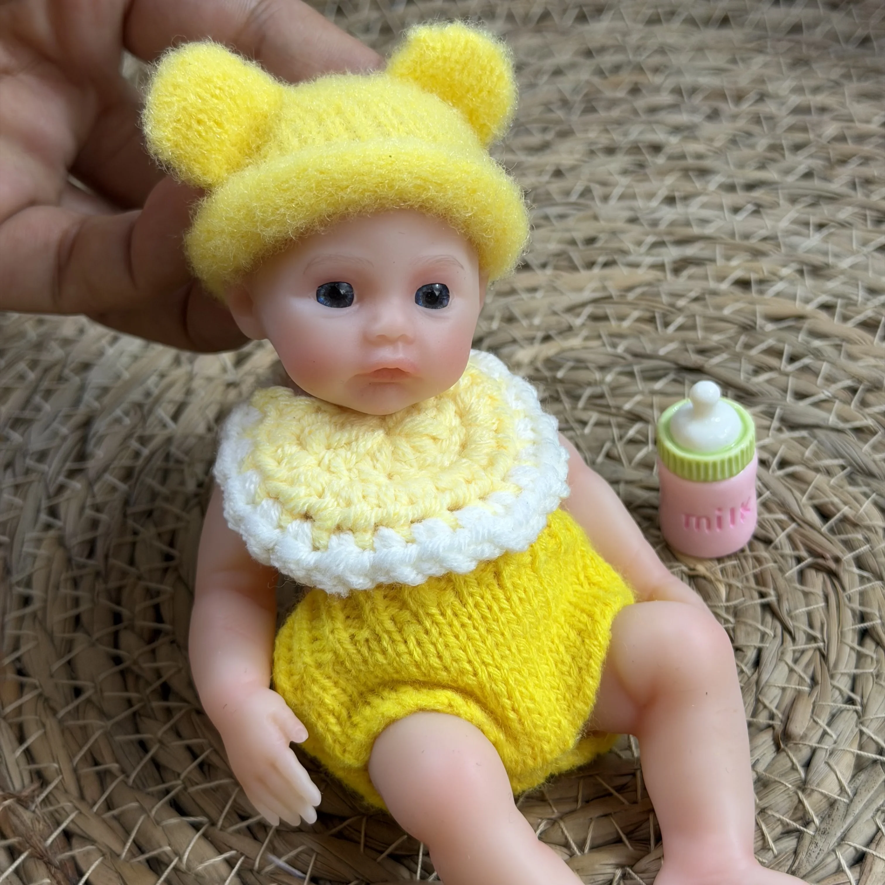 

15CM Realistic All Silicone Reborn Baby Doll Meadow Girl Lifelike Soft Solid Silicone Washable Doll Toy Birthday Gift