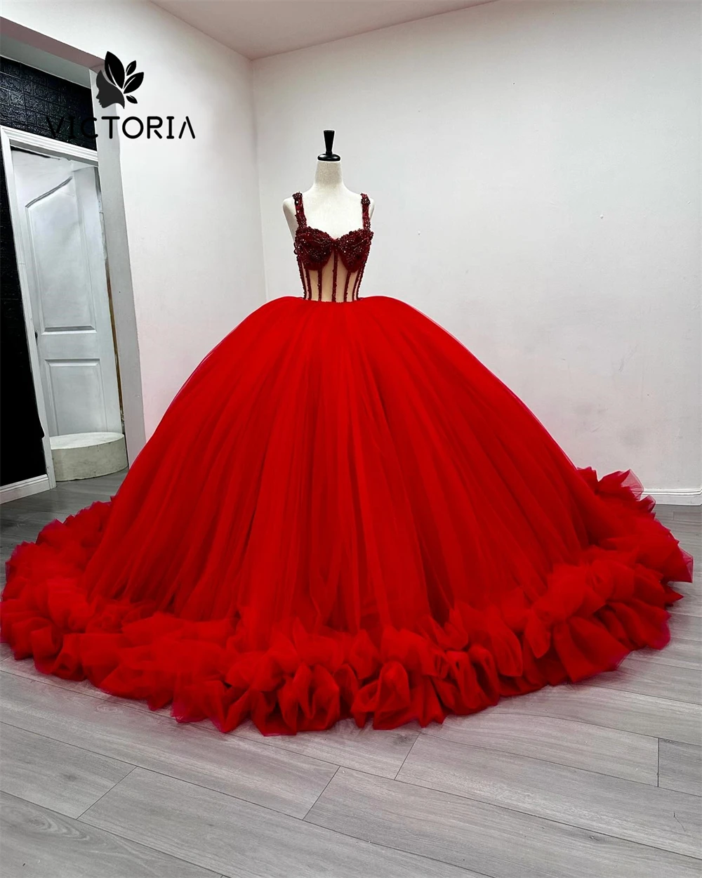 

Romantic Red Spaghetti Quinceanera Dresses Beaded Crystals Tulle Ruched Train Lace-up Corset Ball Gown Mexico Princess Dress